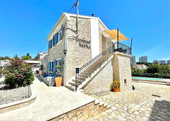 Apartments Nona